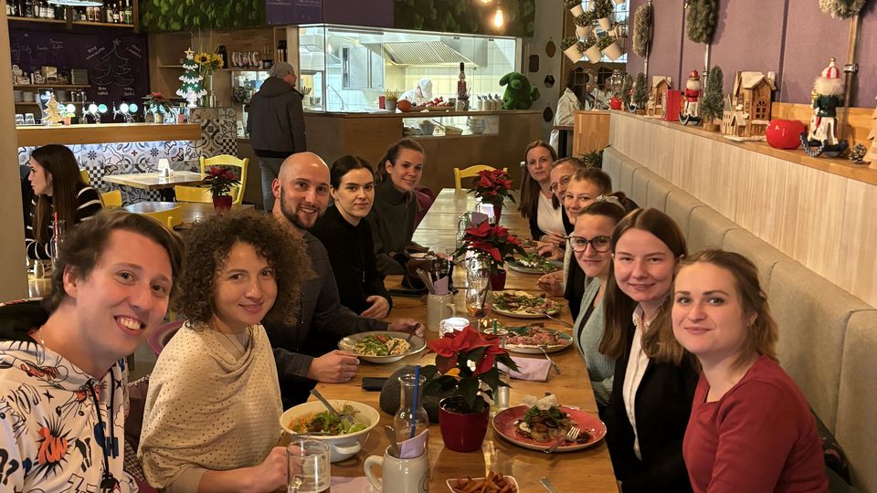 group photo at cafe stern 