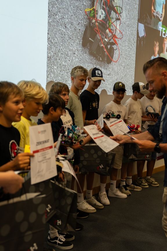 Tech-Camp-Urkunde2.jpeg 