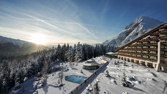 Aussenansicht_Winter_2_Interalpen-Hotel_Tyrol.jpeg 