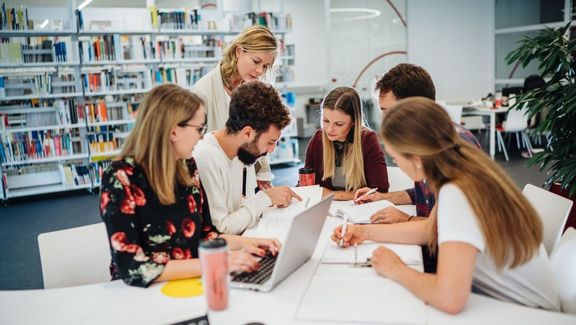 Erstklassige Bewertungen beim CHE Ranking