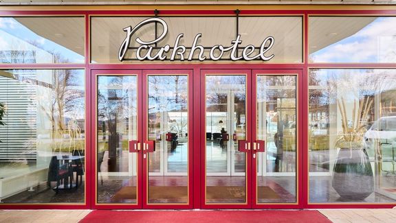 hoteleingang-parkhotel-pörtschach__1_.20250516090654917.jpg 