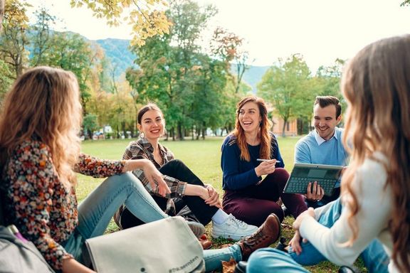 FH International - Auslandsstudium Auslandssemester Studentinnen bei Auslandsstudium in FH Kärnten