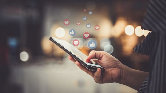 AdobeStock_226367431_Kopie.jpg 