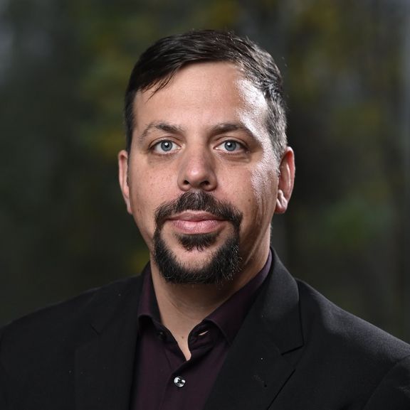 Bernhard Guetz Bernhard_Guetz-web.jpeg