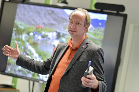 Martin Schneider Helge_Bauer__10_.jpg