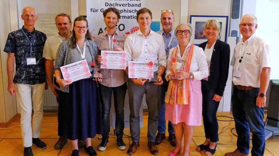 Preisträgerinnen AEGO Award - Geoinformation 